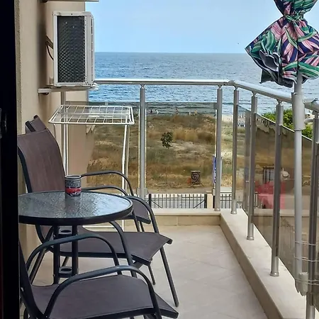 Sea Breeze. Apartment *